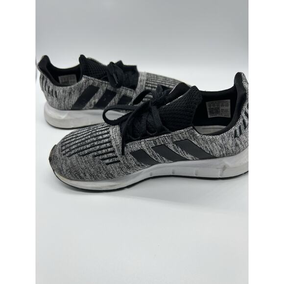 Adidas Swift Run Knit Black Gray Sneakers Kids Lightweight Running Shoes Sz 2 - Picture 4 of 5